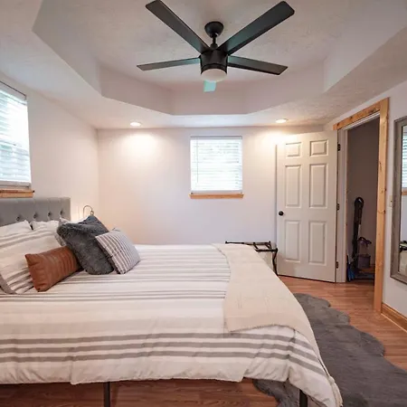 Light And Bright Cabin Close To Pates Ford Marina Smithville Exterior foto